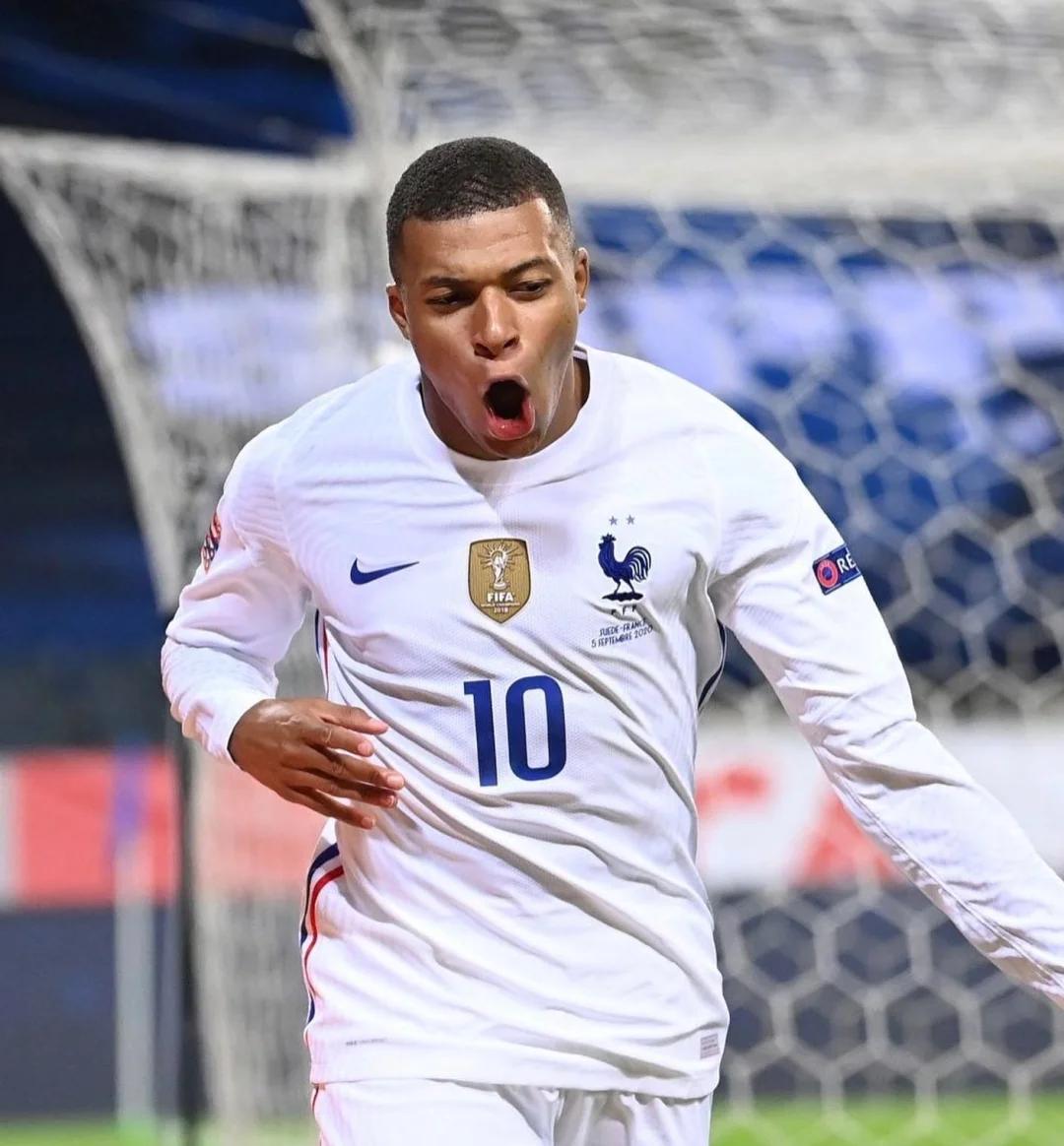 赛后采访 rookie ：虽然我们输了，但我们学到了很多，但磨合的时间仍然不够