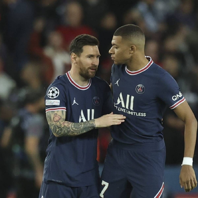 半决赛中， Spirit 和NAVI在IEM Katowice 2025吸引了创纪录的观众数量